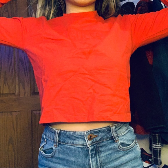 Guess Red Vintage Sweatshirt - Picture 6 of 7
